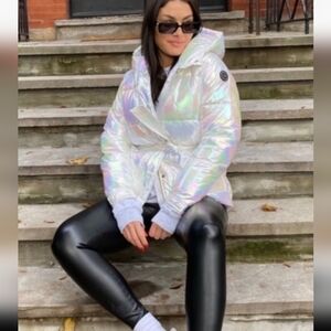 Noize Bonita Discontinued  Holographic Puffer Jacket  Opal White Pearl HTF